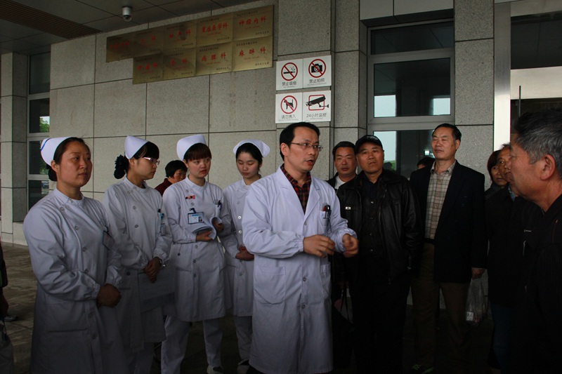 利用自身所学  服务群众百姓